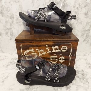 Pre-owned chaco z/volv x2 sandals